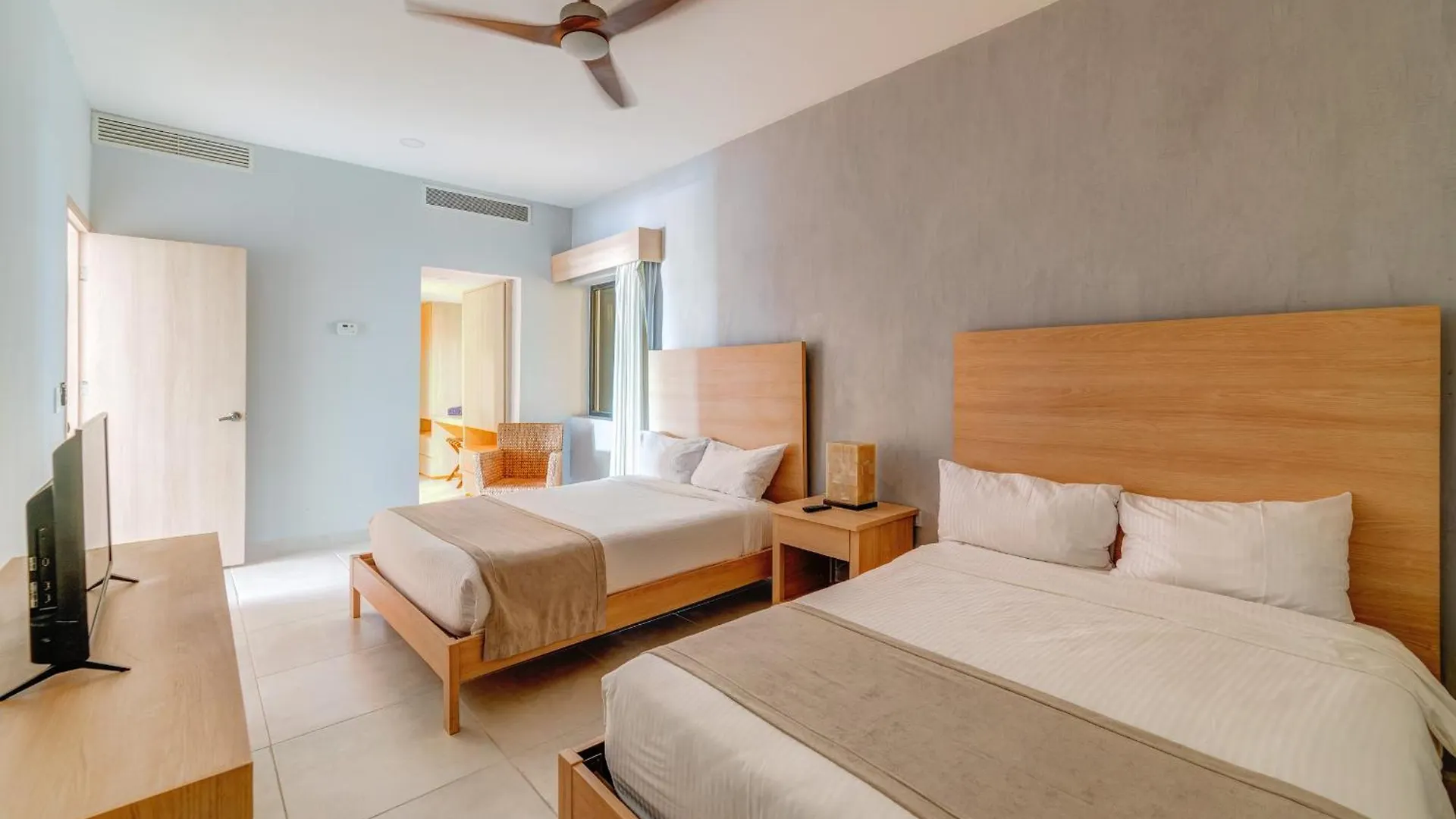 Aldea Thai L Resort-Style Pool & Gym Playa del Carmen